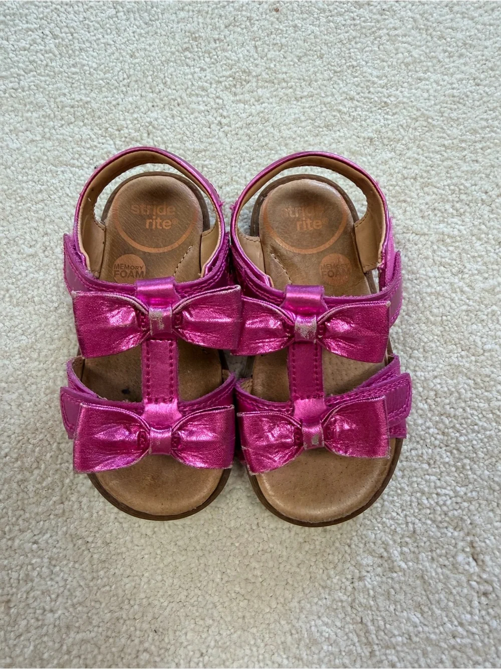 Stride Rite Girls Metallic Fuchsia Bow Sandals